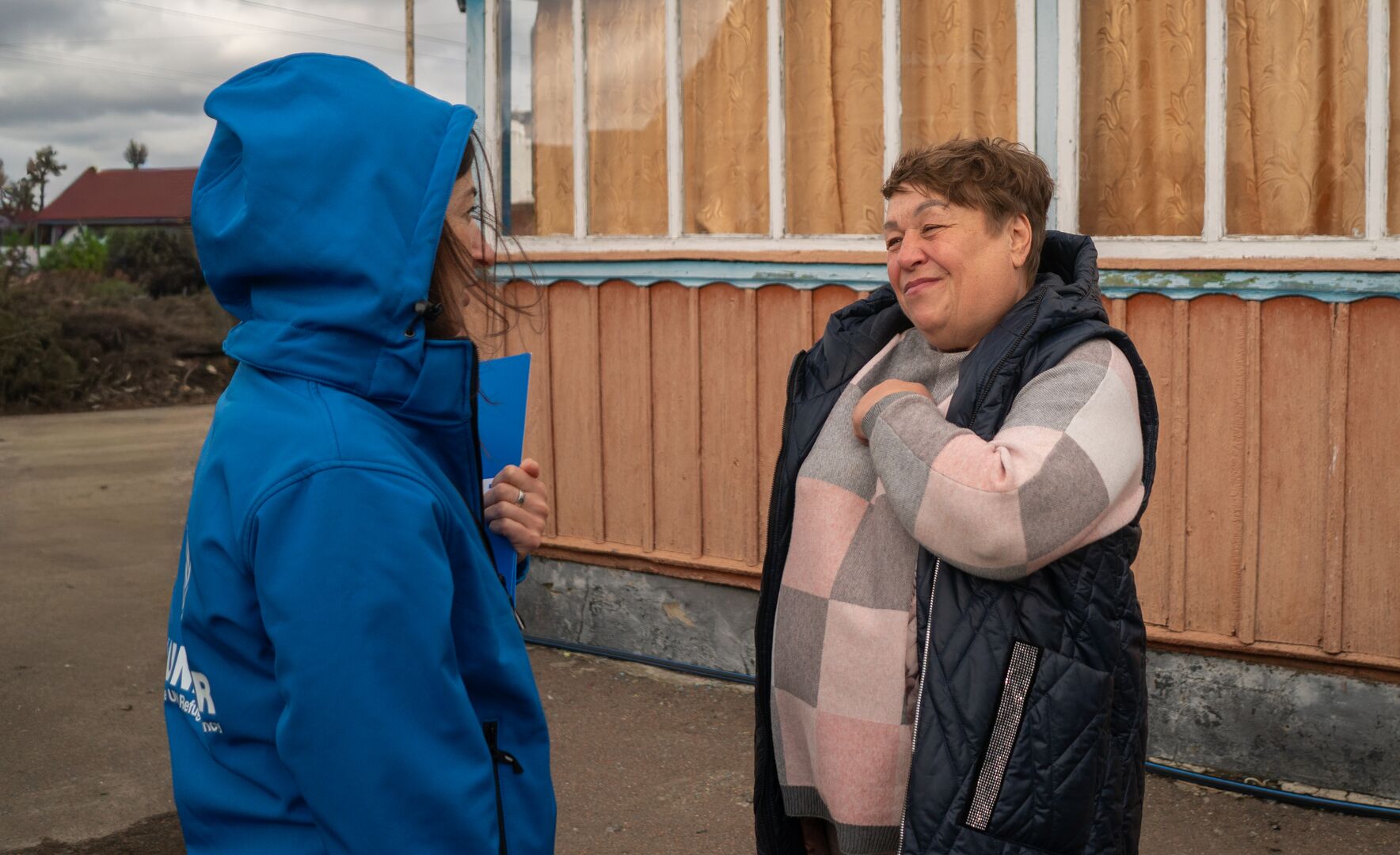 Ukraine_UNHCR-supports-displaced-families-to-make-new-homes-habitable (1)