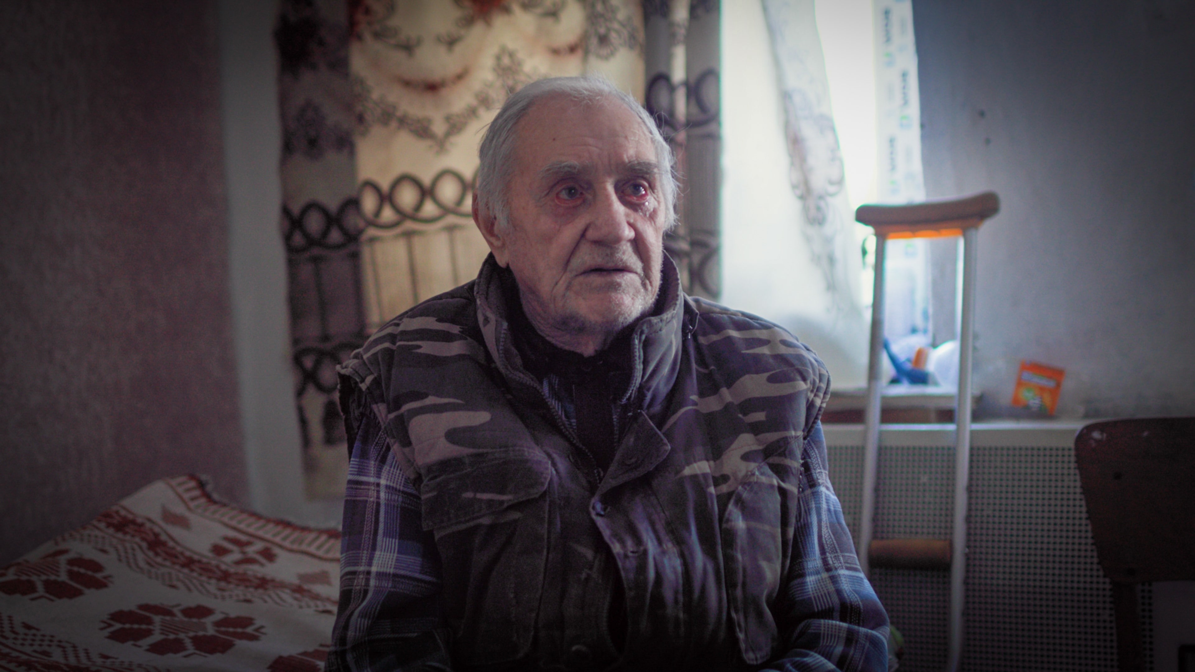Ukraine_UNHCR-helps-repair-Anton's-home